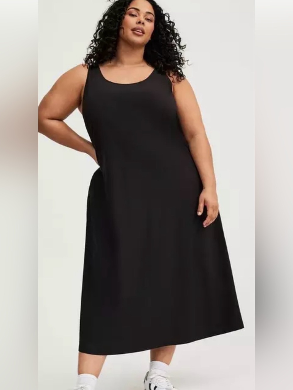 Torrid Black woven long dress-smocked stretch vneck back NWT 2x